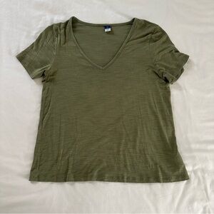 Old Navy Olive Short Sleeve V-Neck Tee